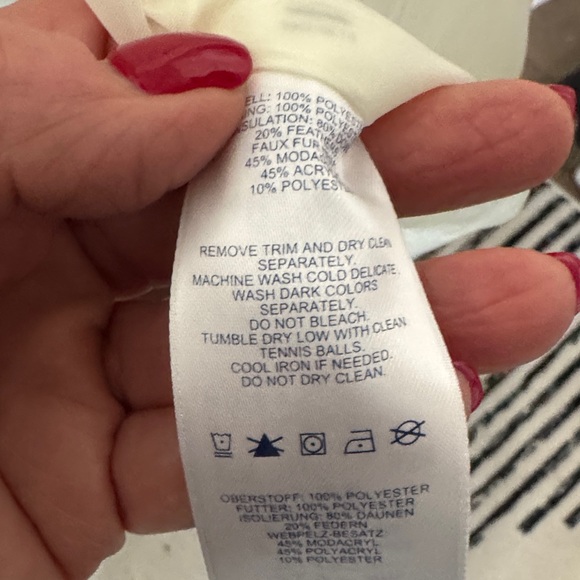 Lands' End Off White Puffer Jacket with Faux Fur Hood - Picture 14 of 15